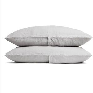 Parachute 100% Cotton Set of 2 Gray Standard Size Pillow Cases. NWOT